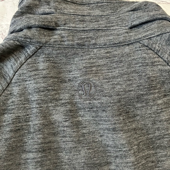 Lululemon Radiant Jacket II Heathered Core Dark Grey 6 Small Cotton Fleece Zip - Picture 10 of 11